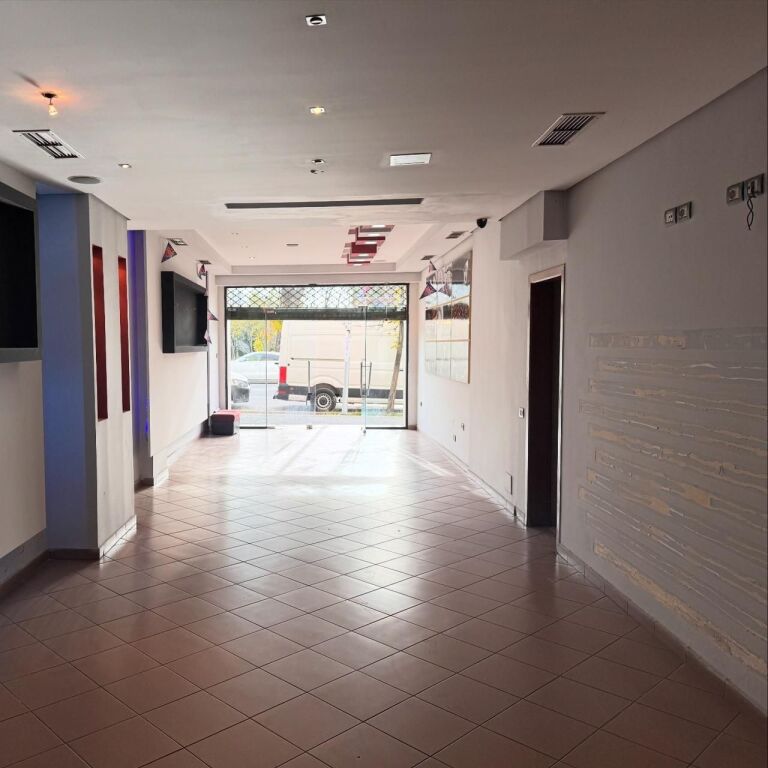 🔥 Shitet Njësi Biznesi – Kinostudio, Buze Rruge🔥