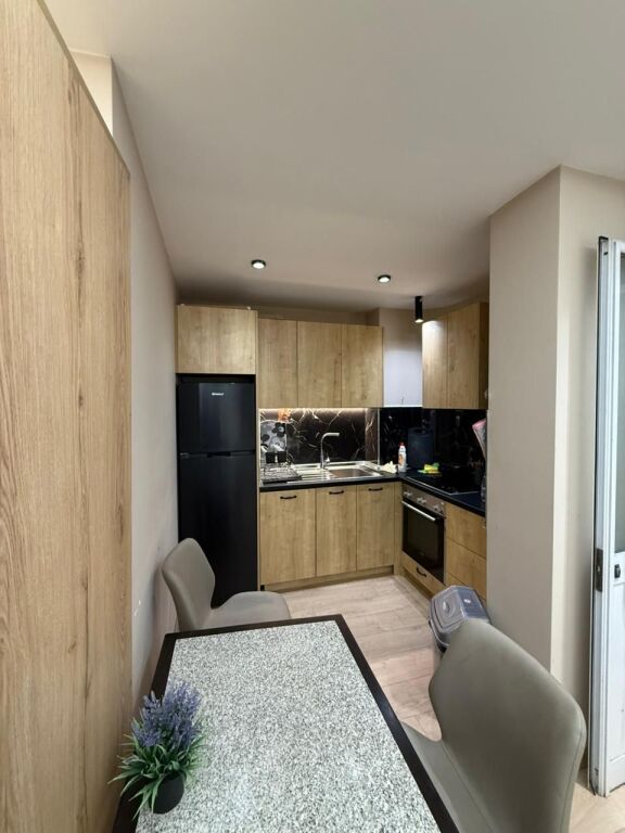 Studio apartment for rent - Medresa