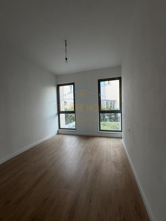 Qera, Vile Rezidenca Green Valley Liqeni i thate