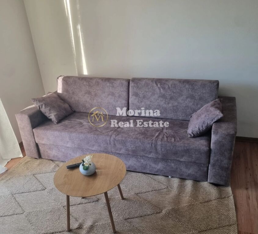 Qera | Shtëpi private 1 + 1 | Rruga e Elbasanit | 450 €/muaj