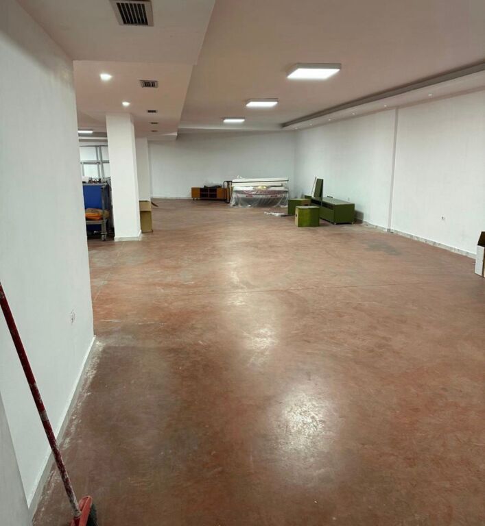 MAGAZZINO IN AFFITTO 400M2