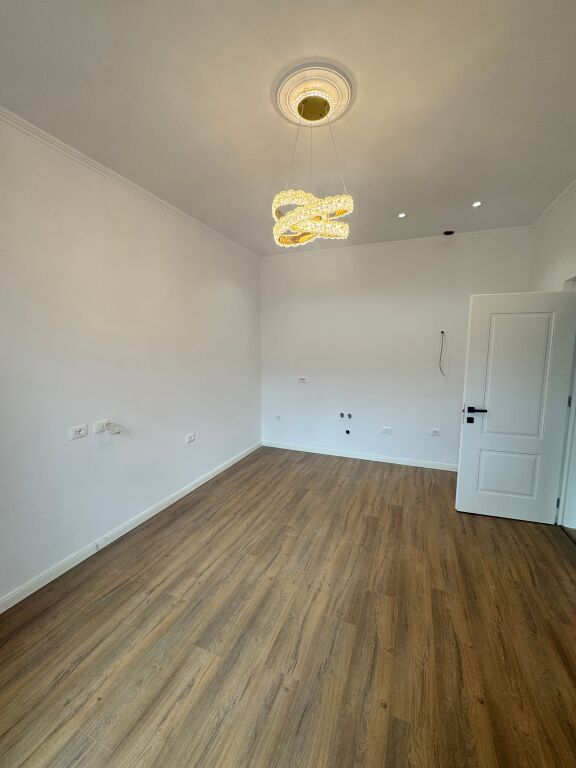 Shitet Super Apartament 2+1  Rr.Bardhyl