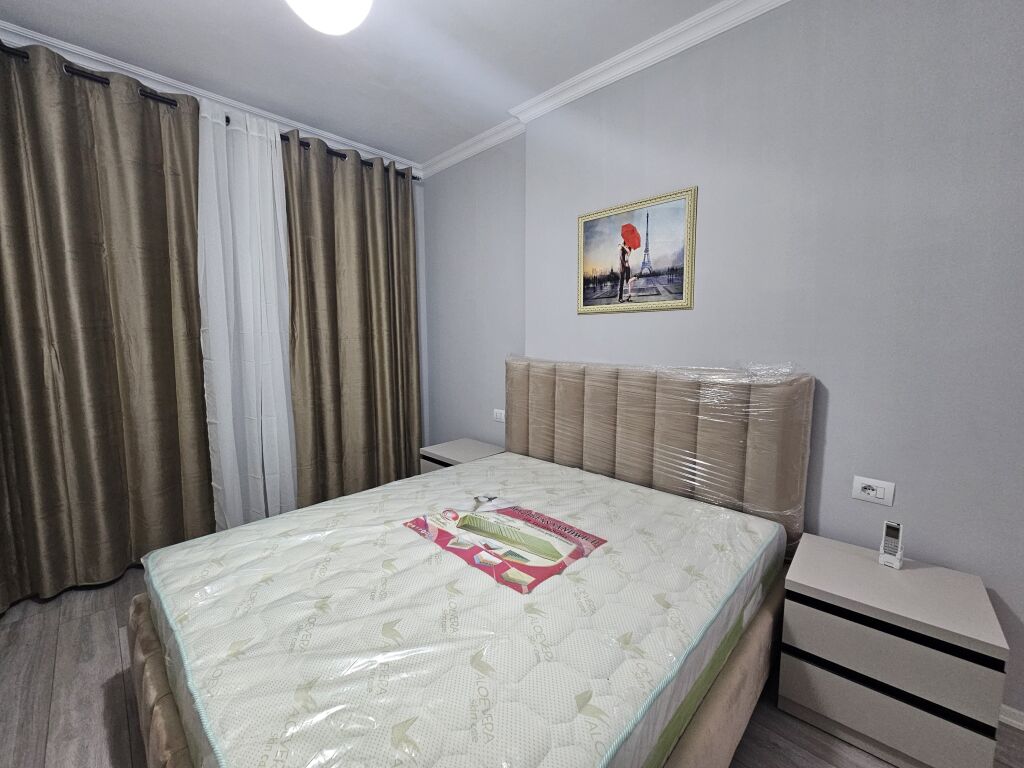 Univers city Jepet me qera apartament 2+1+2