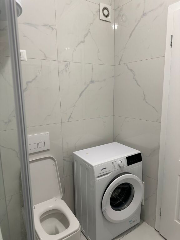 Disponojme Apartament Modern me Qira 1+1 ne Astir !