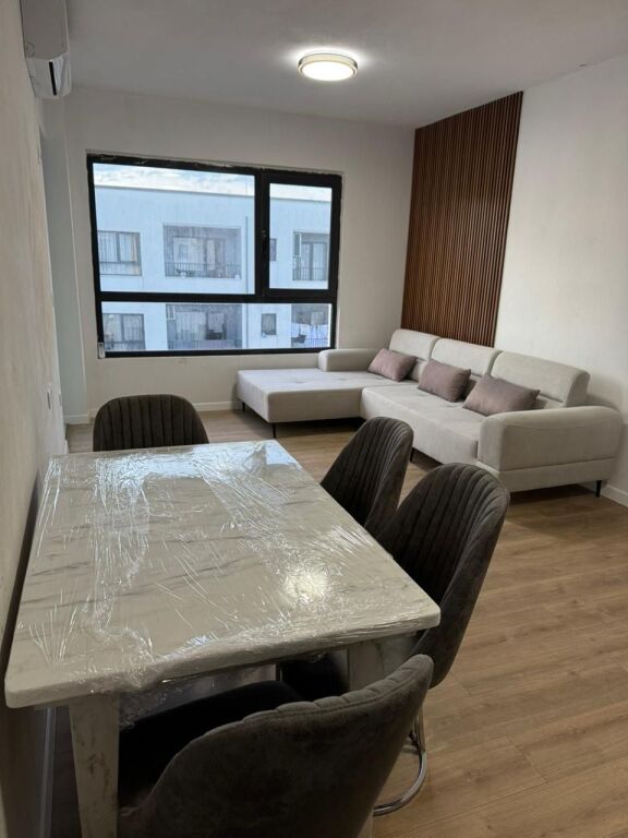 Jepet me Qera Apartament 1+1+Ballkon ne Kamez