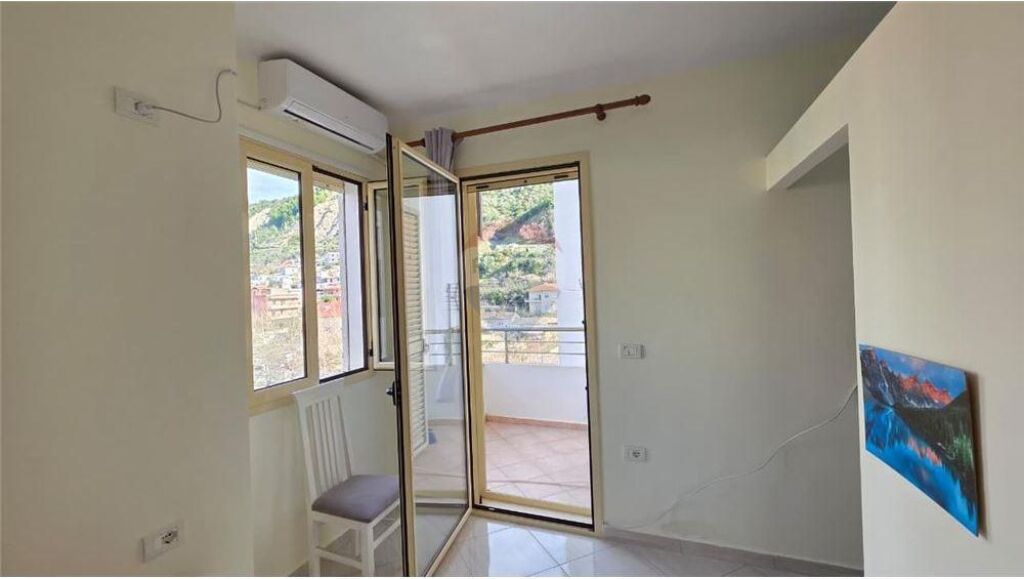 🏡 Studio – Për Qira | Lungomare, Vlorë | 100 m nga deti 🌊