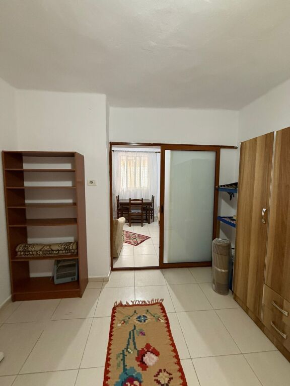 Apartament 2+1 me qera tek Ish Parku