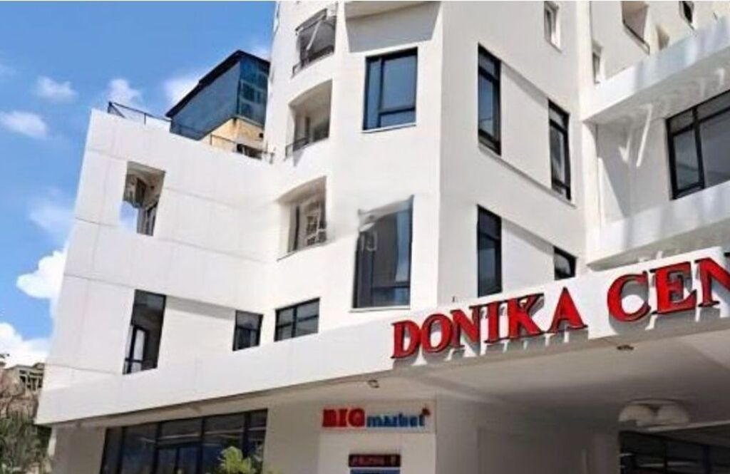 Shitet Njesi Biznesi shume prane Sheshit Skënderbej (Qendër), Rruga Mine Peza