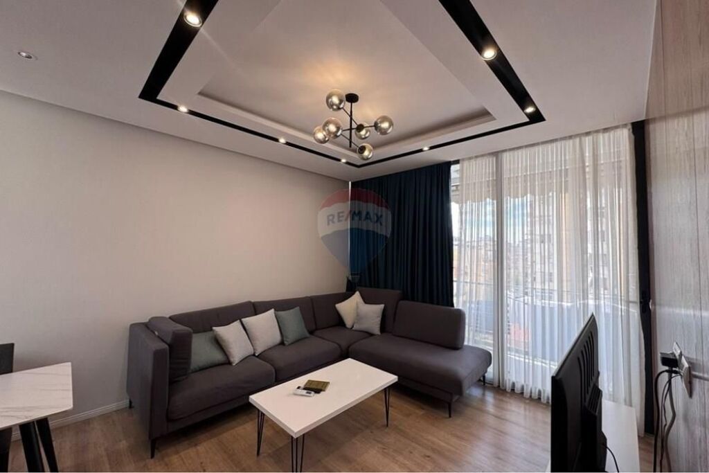 , APARTAMENT 2+1+2 PËR QIRA MYSLYM SHYRI