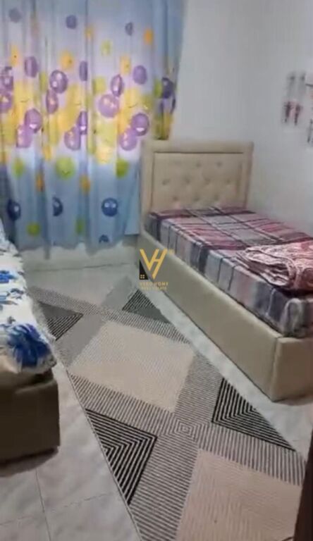 JEPET APARTAMENT 3+1+VERANDE ME QERA TE KRISTAL CENTER 70.000 LEKE