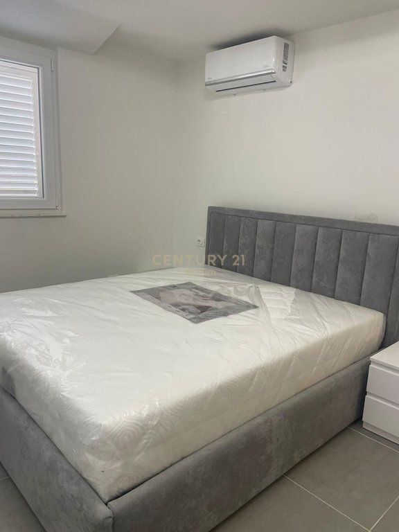 JEPET ME QIRA APARTAMENT 1 + 1 NE FRESK