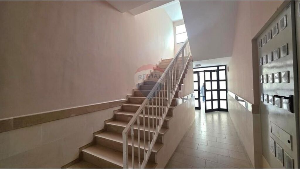 🏡 Apartament me Qira në Lungomare, Vlorë 📍