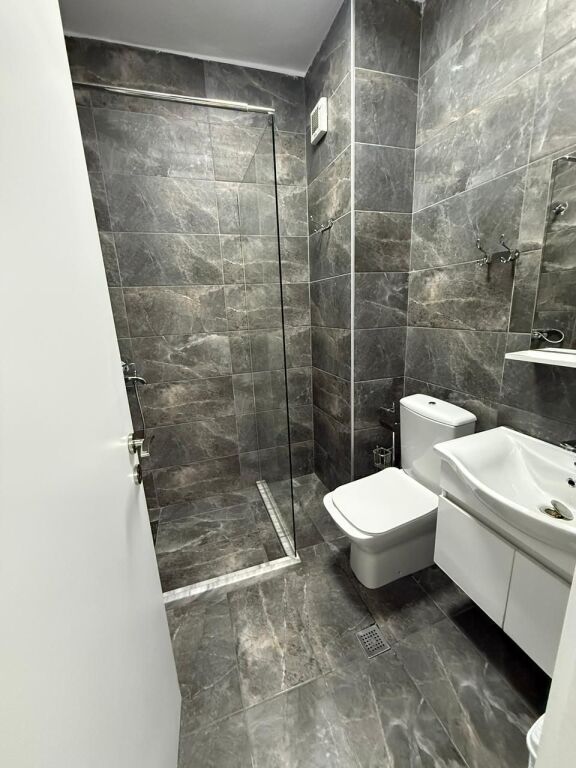 Apartament modern 2+1+2 me qira – Ish Parku i Autobuzave !