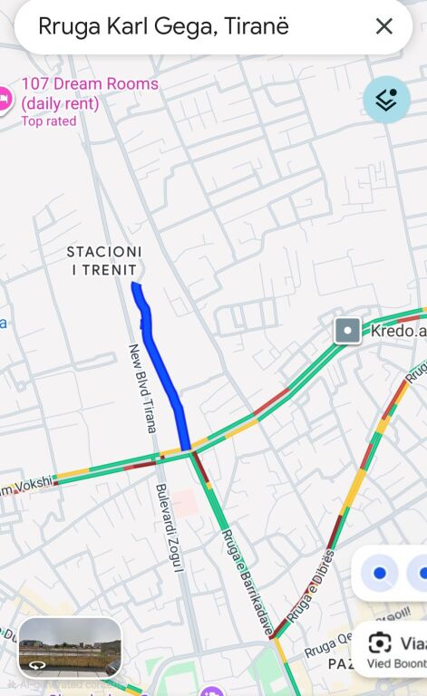 Avviso di separazione affitto-ragazza