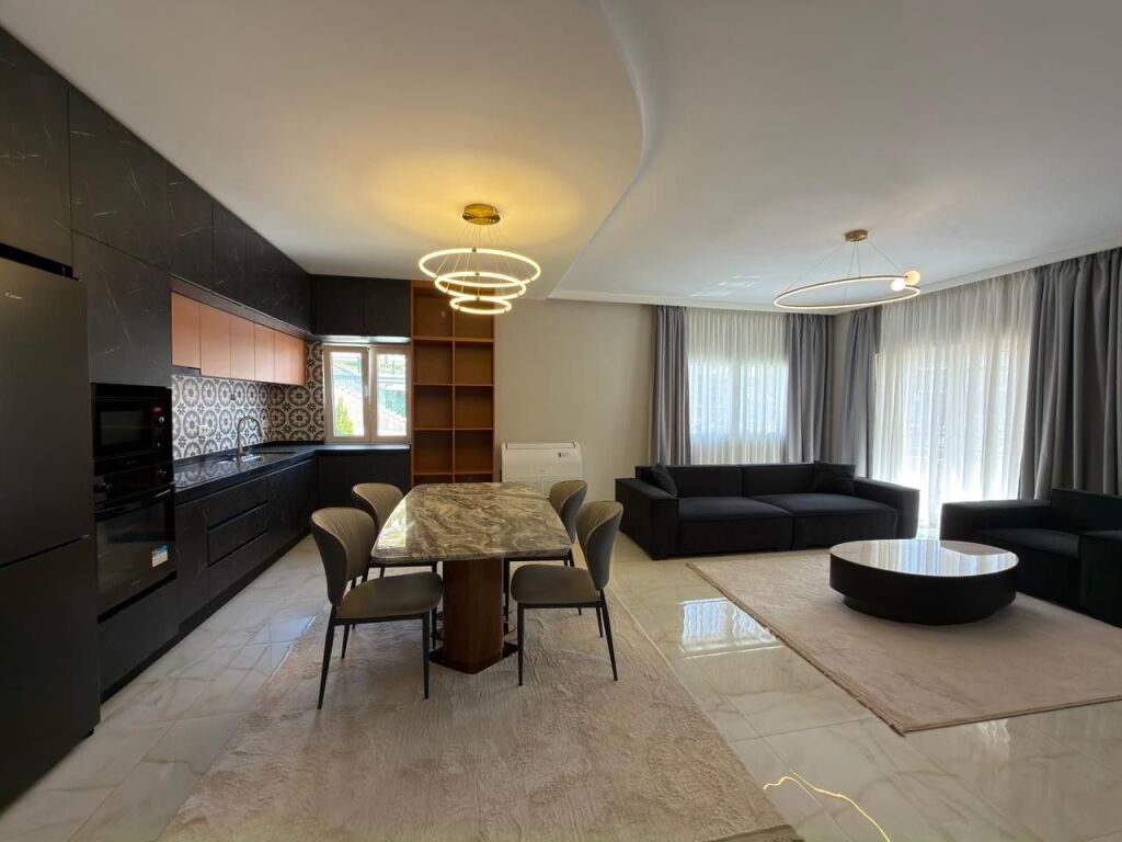 APARTAMENT 2+1+2+ POST PARKIMI | ME QIRA | LIQENI I FARKËS