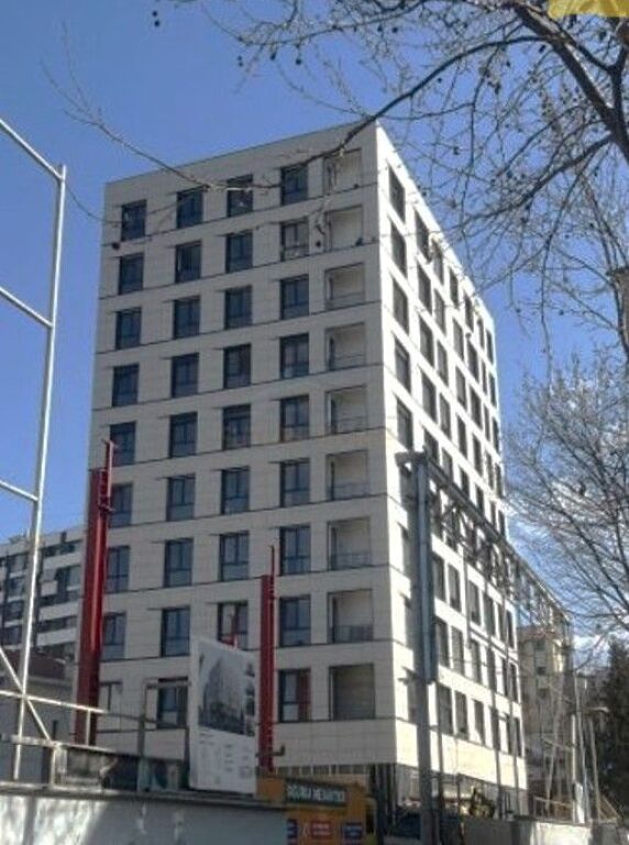 Shitet, Apartament 2+1+2, Ali Demi