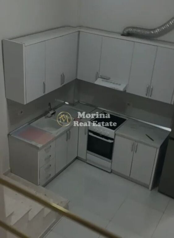 Affitto | Casa privata 1 + 1 | Vicino a Xhamis Xhura, Oxhaku | 350 €/mese