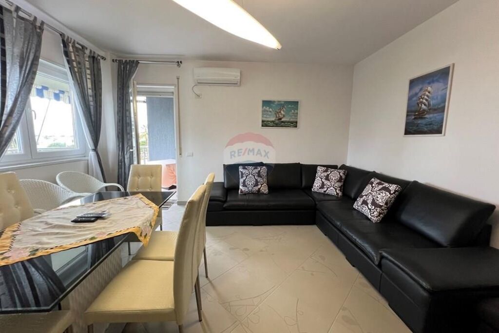 🏡 Appartamento 2+1 in Affitto – Lungomare, Vlorë (Zona Oslo)
