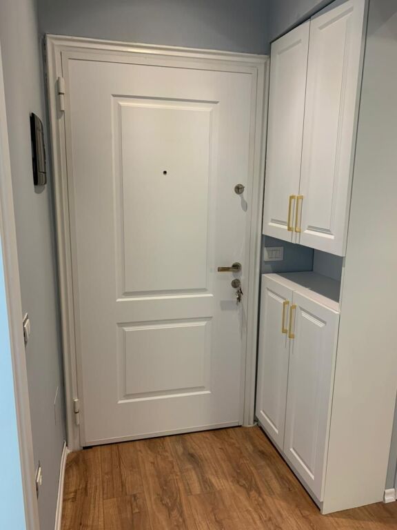 For Rent: 2+1 📍 Don Bosko (Viva Market) - 3rd Floor - 60,000 Lek/Month 🔥 - Area 80m² || AVAILABLE AT THE END OF MAY📌