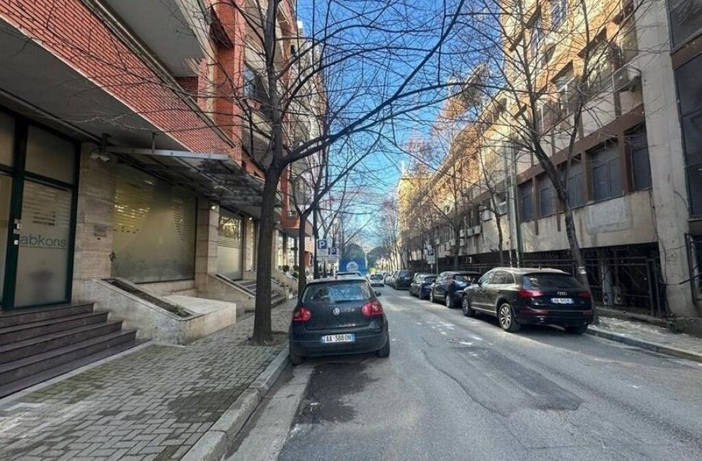 Negozio - In Affitto - Via Papa Giovanni Paolo II, Tirana ID: 530571009-69
