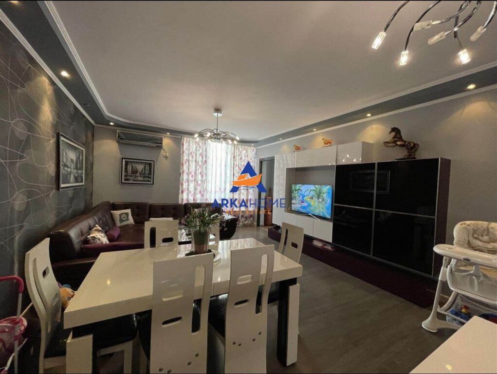 FOR SALE APARTMENT 2+1+BALCONY "AT BESIM ALLA STREET, YZBERISHT" 1500000 LEKE