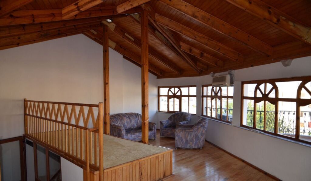 Vile me qera 4- Kateshe tek Ish Tregu Elektrik (ID BV22598) Tirane