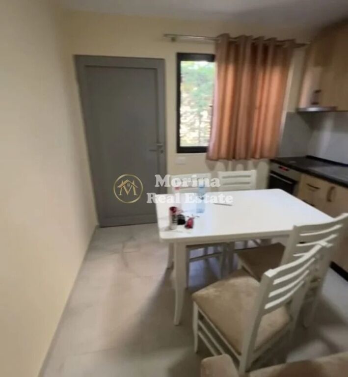 Qera | Apartament 1 + 1 | Shkolla e bashkuar 400 €/muaj