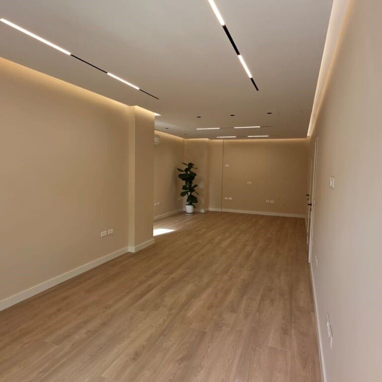 🏢✨ Jepet me Qira Ambient Biznesi – përballë COIN / RTSH ✨🏢