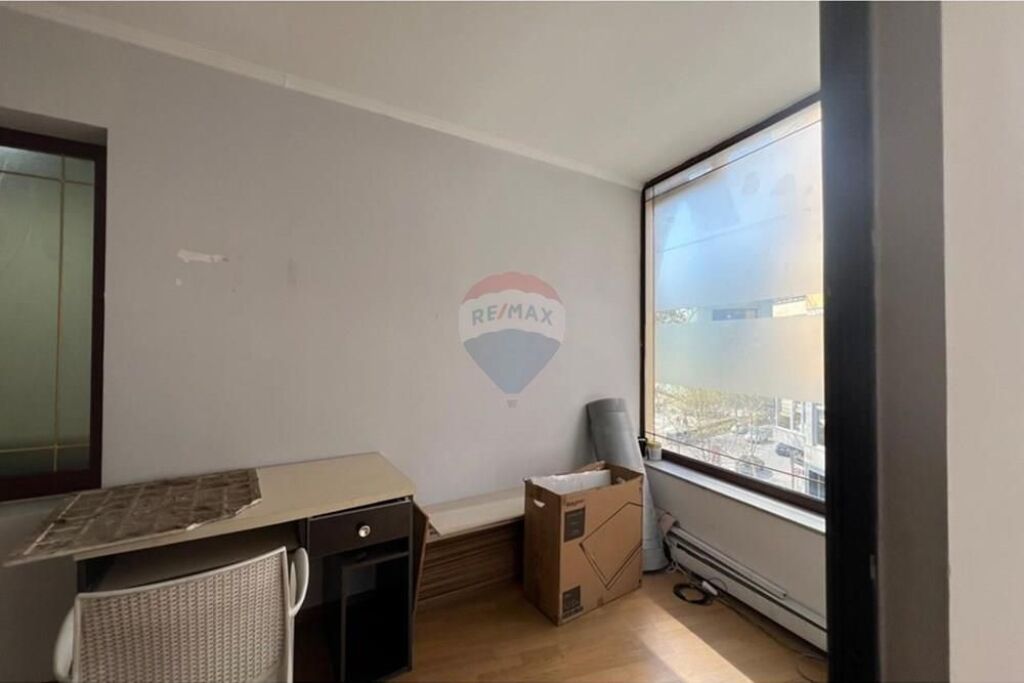 AMBIENTE PER AFFARI IN CENTRO!