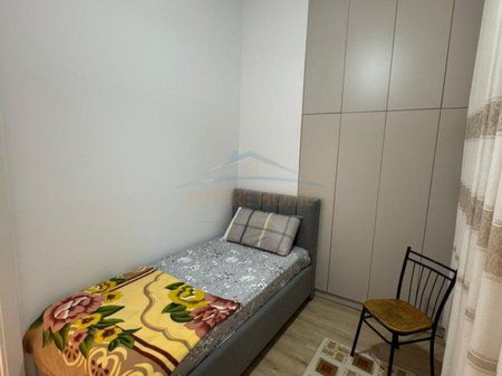 Shitet, Apartament 2+1, Fresk, Tiranë.