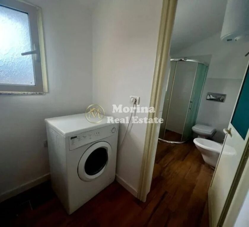 Rent | Private house 2 + 1 | Student City | 480 €/month