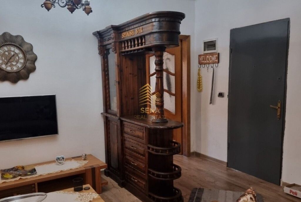 Qira, Apartament 1+1+blk + Post Parkimi, Rruga e Dibres – Shkolla e Bashkuar, 38,000 Lek/Muaj