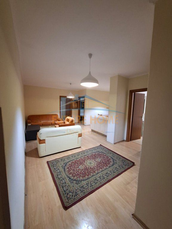 Shitet, Apartament 2+1, Unaza e Re