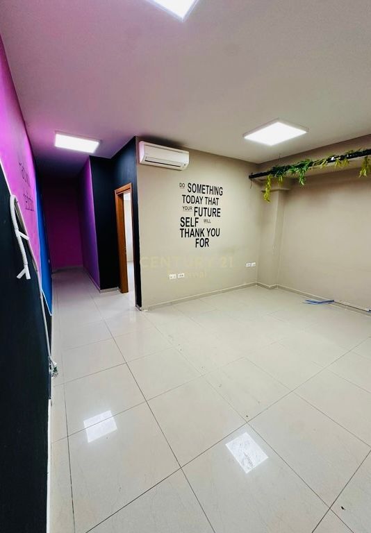 Kompleksi Halili - Jepet Me Qera 300m2 Ambjent Komercial