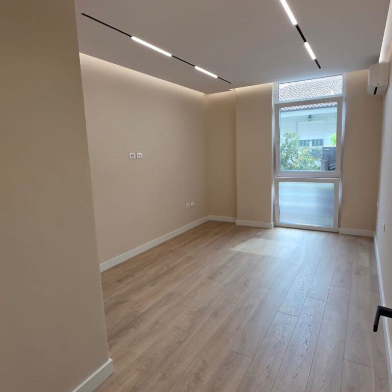 🏢✨ Jepet me Qira Ambient Biznesi – përballë COIN / RTSH ✨🏢