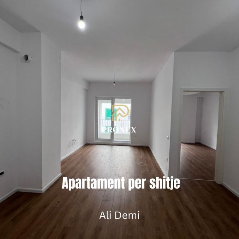 Shitet Apartament - Ali Demi
