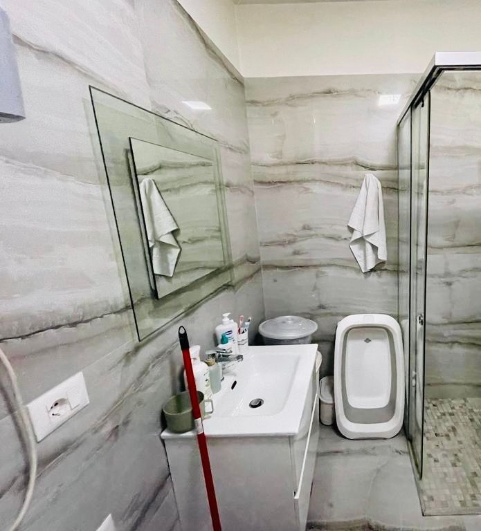 FOR SALE 2+1 APARTMENT NEAR THE UNITED SCHOOL