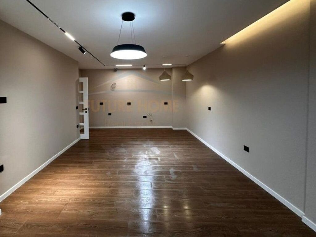 In vendita, Appartamento 2+1+2, Komuna e Parisit, Tirane