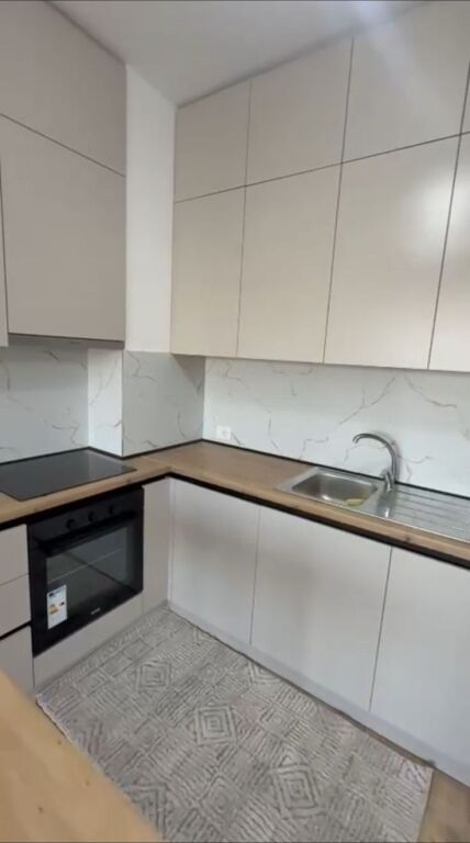 Apartament me qera 1+1