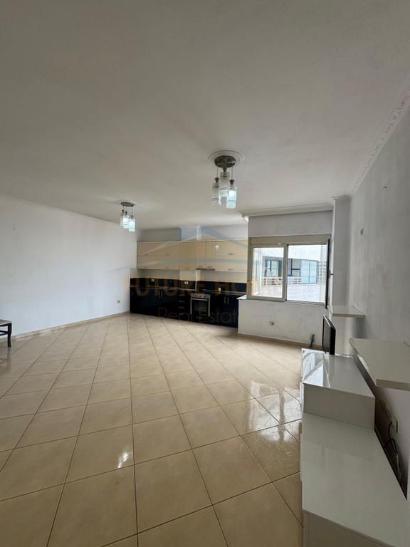 For sale, Apartment 2+1+2, New Ring near Rotonda.