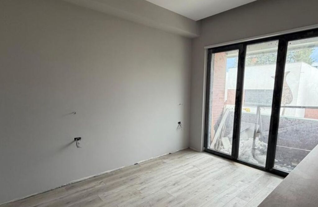 SHESIM DUPLEX 3+1+2+VERANDE