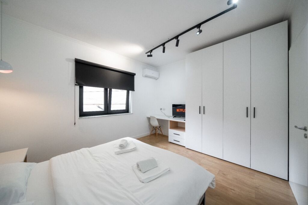 Shiten 2 Apartamente 1+1 për Investim – Mine Peza, Tiranë çmimi 230,000 euro