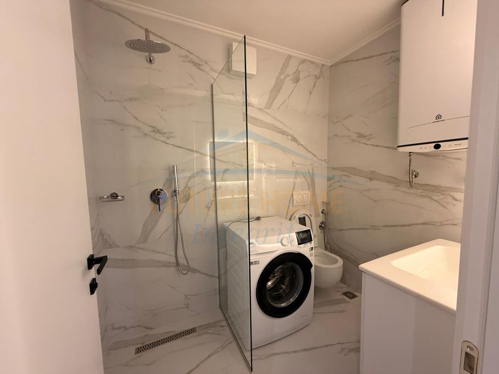 Rent, Apartment 2+1+2+Parking Spot, Elbasan Street, Tirana.