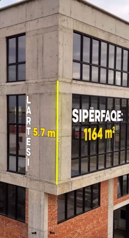 VENDESI CAPANNONE INDUSTRIALE IN AFFITTO 4600M2 FUSHE MEZEZ