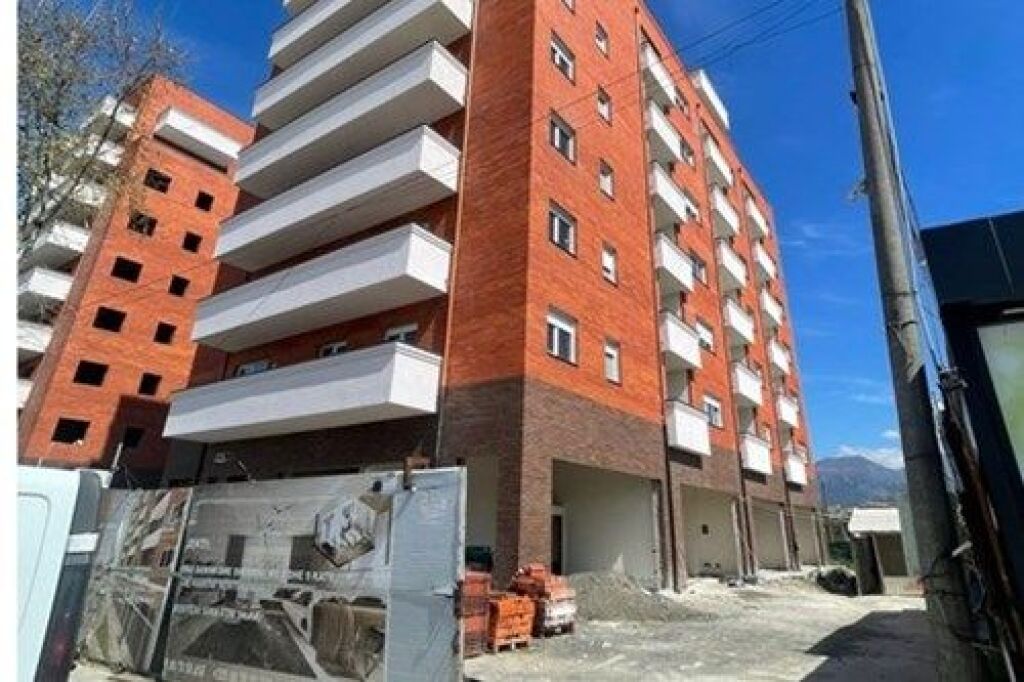 FOR SALE, APARTMENT 2+1+2, BULEVARDI BLU, TIRANE(530581011-9)