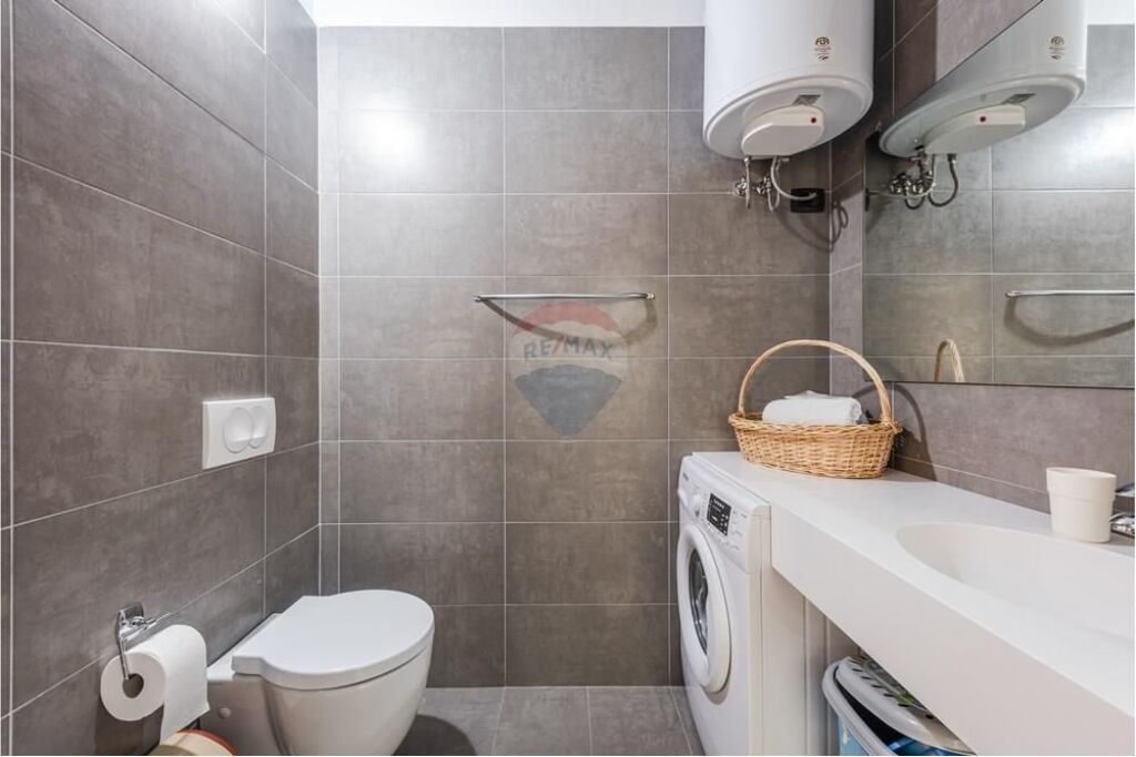 ✅Appartamento 1+1 in Affitto – Lungomare, Vlorë(vista completa sul mare )