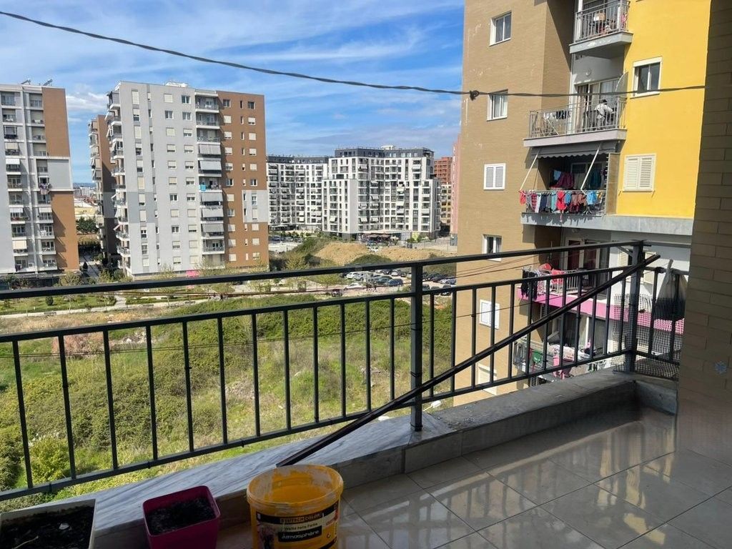 IN AFFITTO APPARTAMENTO 2+1 NELLA ZONA DI FUSHËN E AVIACIONIT 550 € /Mese