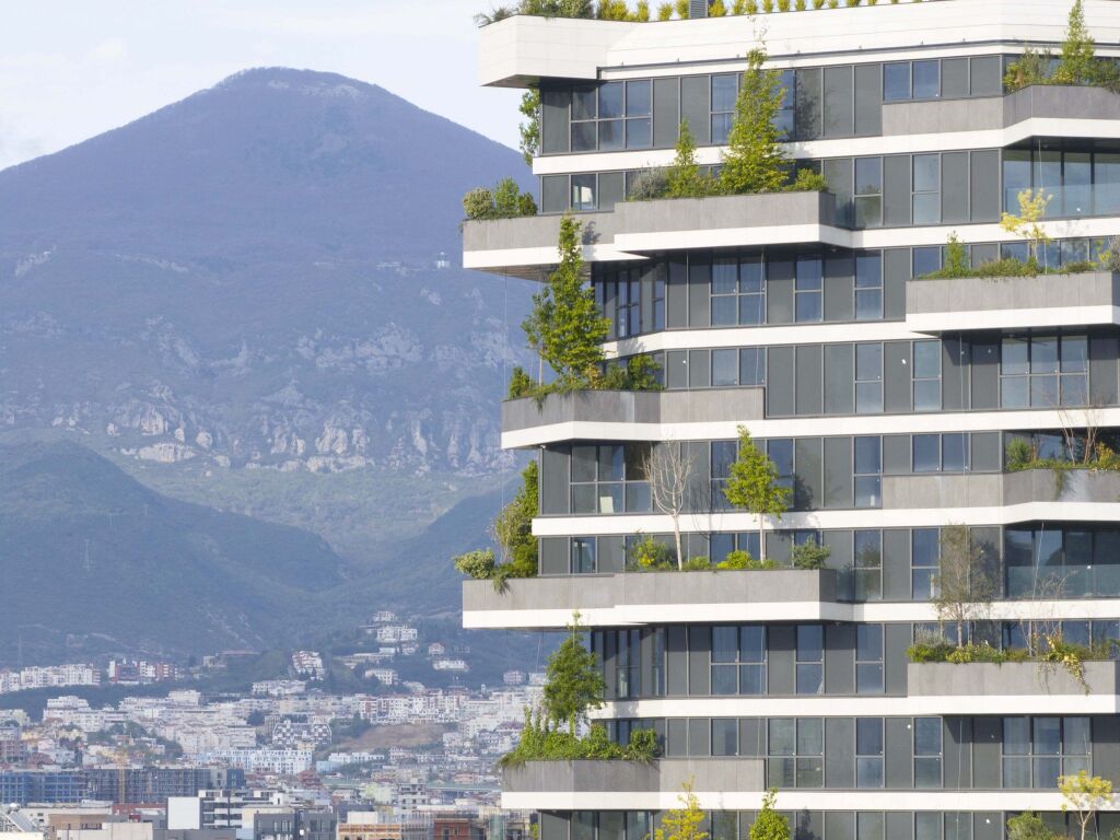 🏡 Office space for rent at Vertical Forest, near Air Albania Stadium