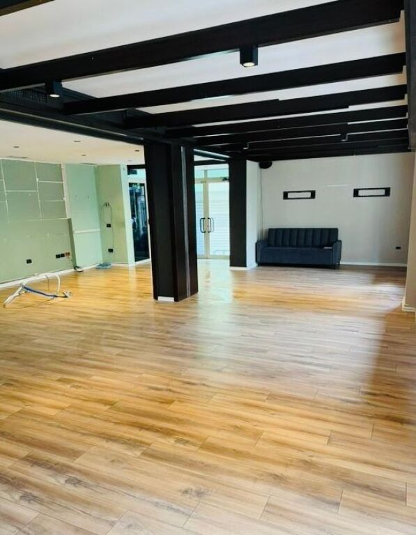Office For Rent in Dry Lake, Tirana - 1100€ | 170 m²