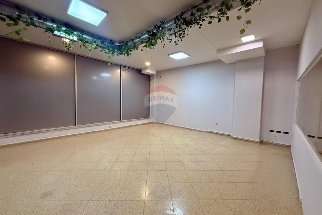 Ufficio - In Vendita - Kodra e Diellit 1, Tirana